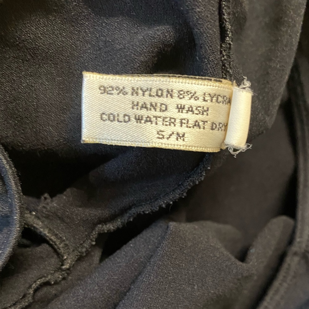 Black Scrunchie Top - Picture 5 of 5